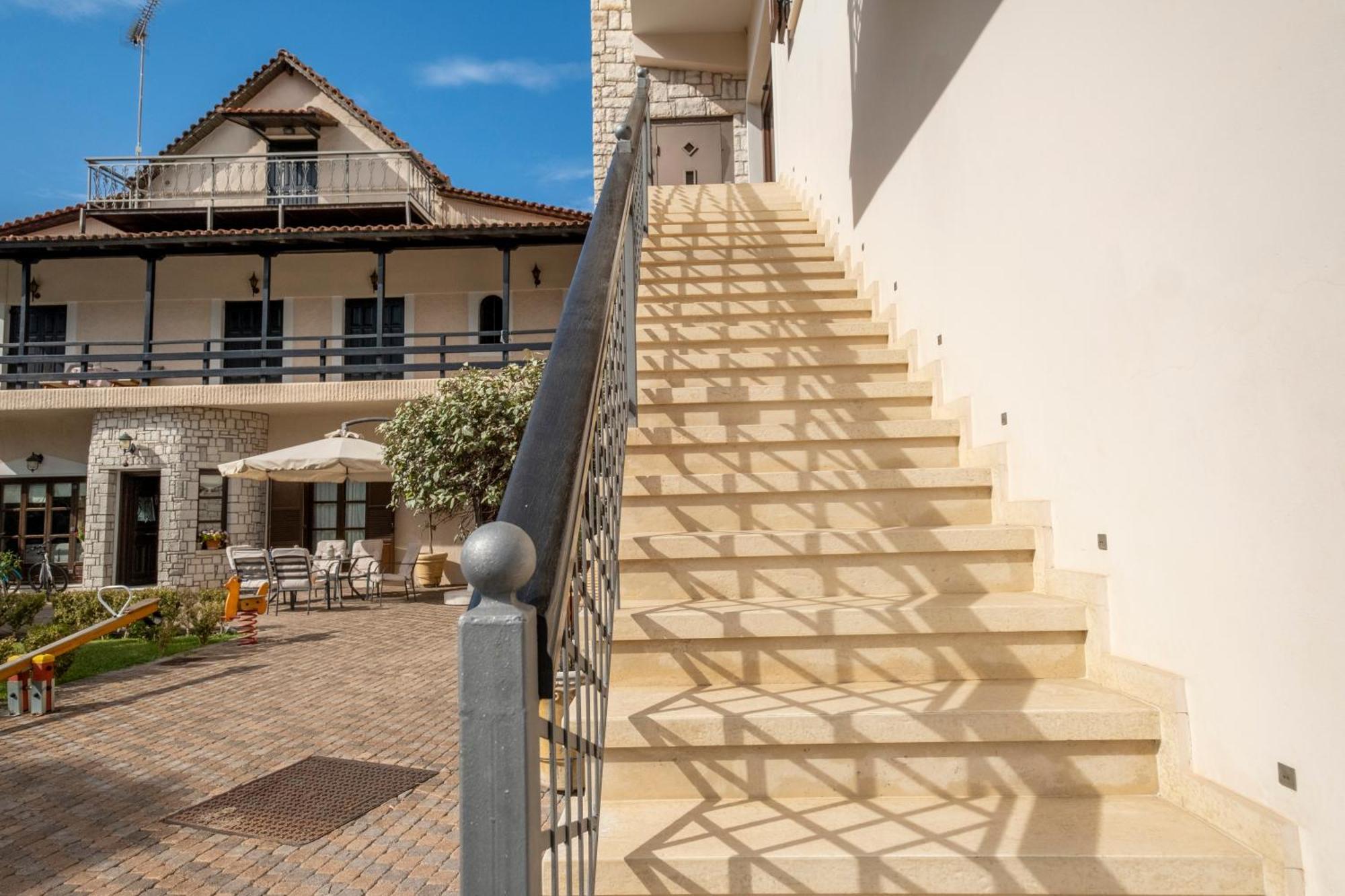 Giogarakis Suites Eleonas Dış mekan fotoğraf
