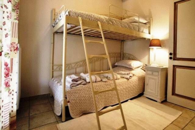 Giogarakis Suites Eleonas Oda fotoğraf