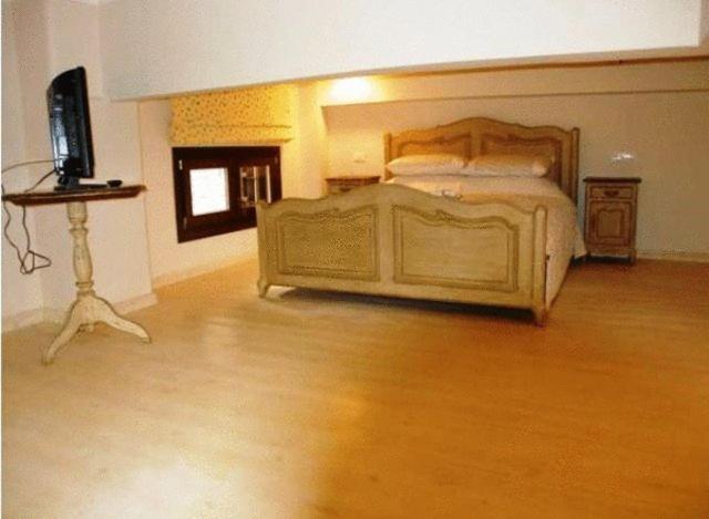 Giogarakis Suites Eleonas Oda fotoğraf