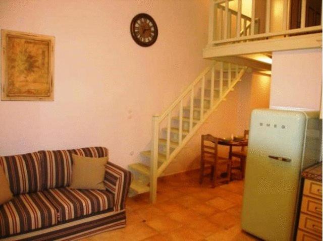 Giogarakis Suites Eleonas Oda fotoğraf