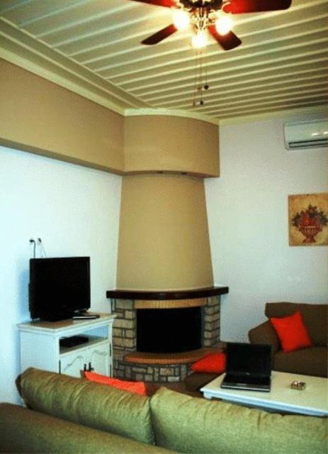 Giogarakis Suites Eleonas Oda fotoğraf