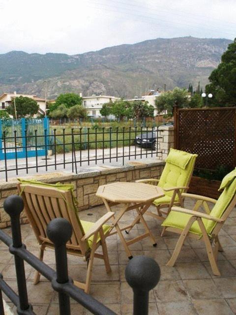 Giogarakis Suites Eleonas Oda fotoğraf
